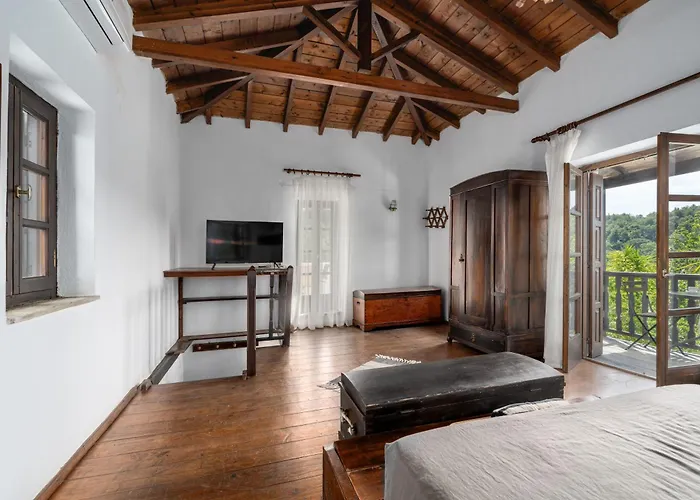 Tresor Boutique Home